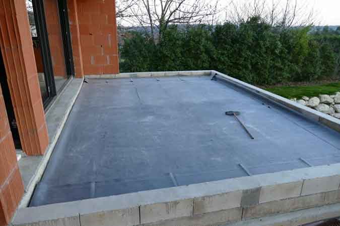 Réparation d'infiltration sur toit-terrasse bitumé